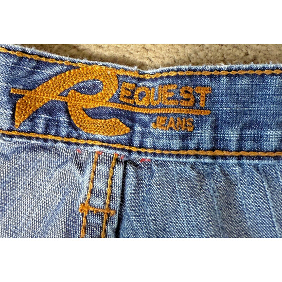 Vintage Request Shorts Mens Jorts Embroidered Y2K Hip Hop Size 36x15 Coogi Style - Picture 4 of 10